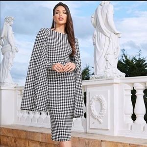 1 HR SALE 🆕 Split Back Houndstooth Cape Dress